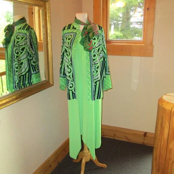 bob mackie green dress 1990 Bob Mackie Teal-Green & Black Beaded Fringe Backless Cocktail Dre main image 0